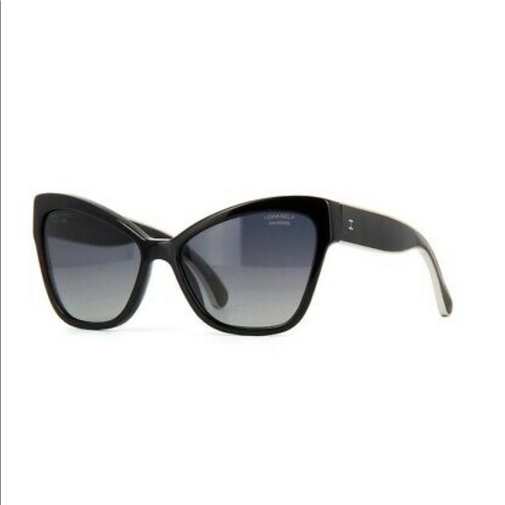 RARE Chanel sunglasses cat eye black and gold!!!!